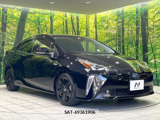 Toyota PRIUS 2019-09 8628417-15