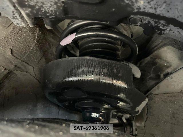 Toyota PRIUS 2019-09 8628417-18