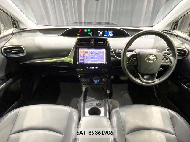Toyota PRIUS 2019-09 8628417-1