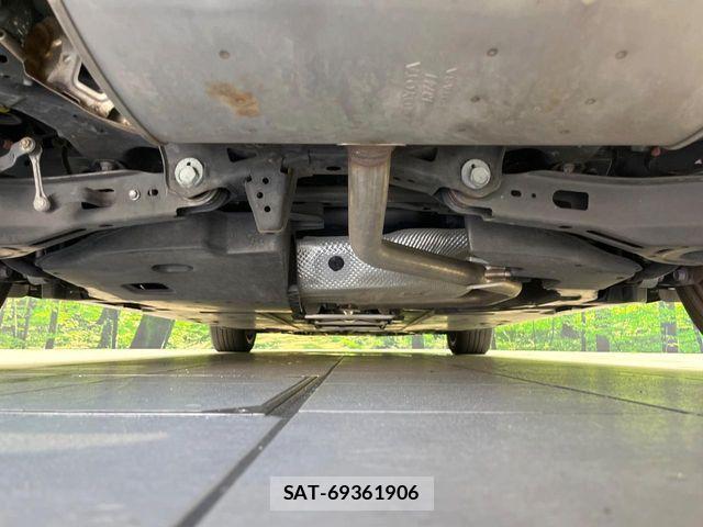Toyota PRIUS 2019-09 8628417-19