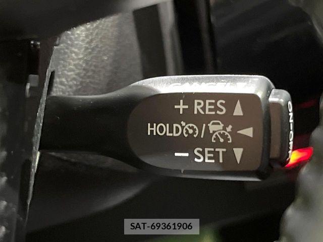 Toyota PRIUS 2019-09 8628417-6