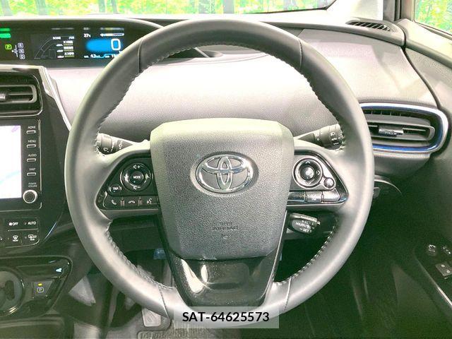 Toyota PRIUS 2022-01 8628409-10