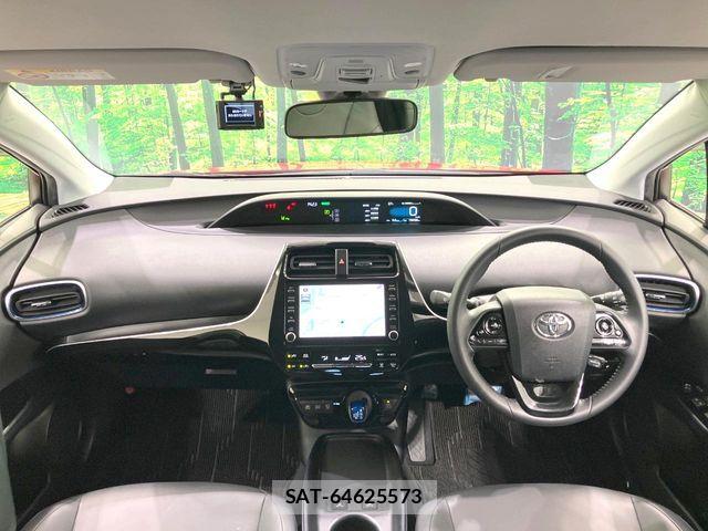Toyota PRIUS 2022-01 8628409-1
