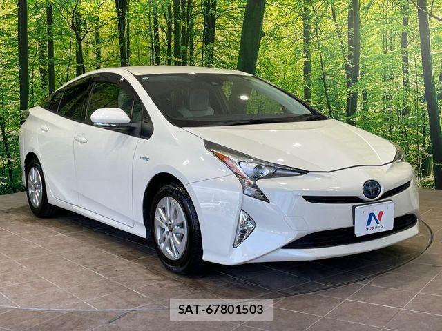Toyota PRIUS 2016-04 8628421-15