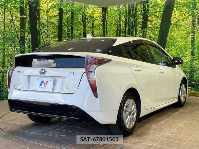 Toyota PRIUS 2016-04 8628421-16