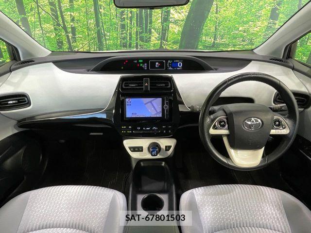 Toyota PRIUS 2016-04 8628421-1