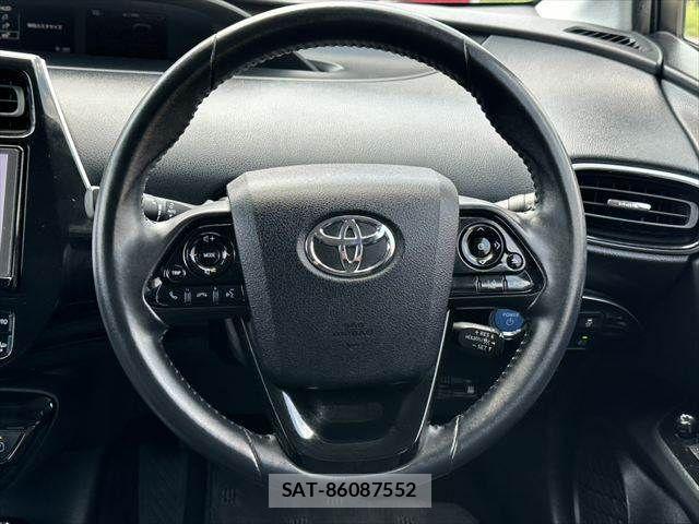 Toyota PRIUS 2019-01 8628429-10