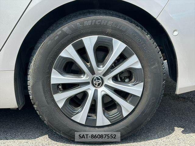 Toyota PRIUS 2019-01 8628429-26