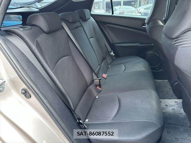 Toyota PRIUS 2019-01 8628429-8