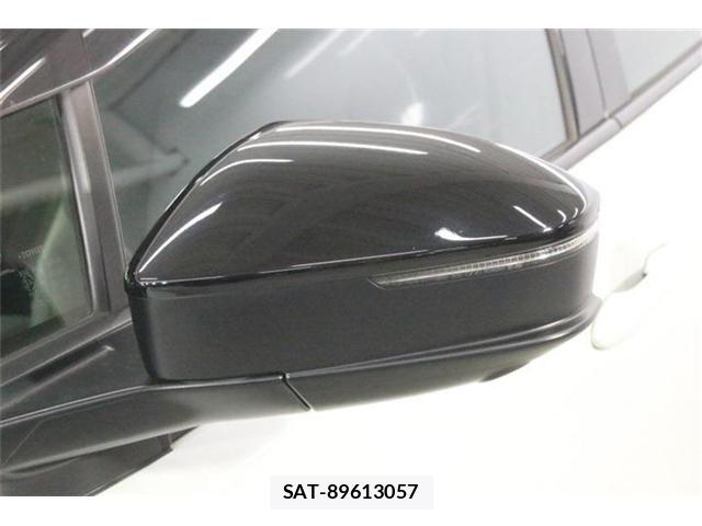 Toyota PRIUS 2023-04 8628410-14