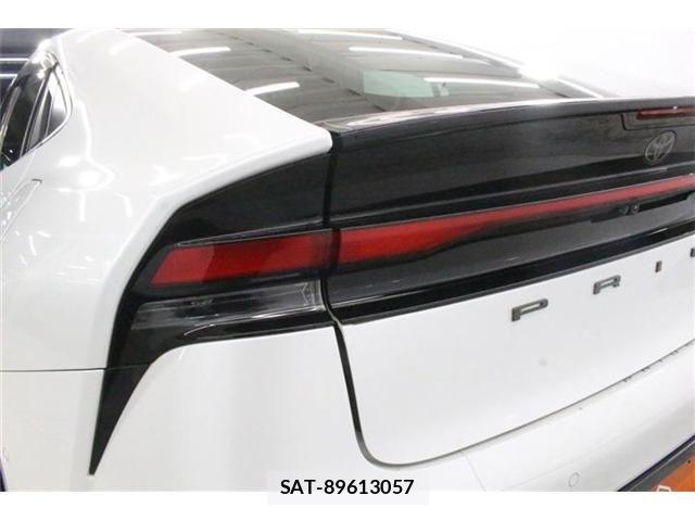 Toyota PRIUS 2023-04 8628410-15