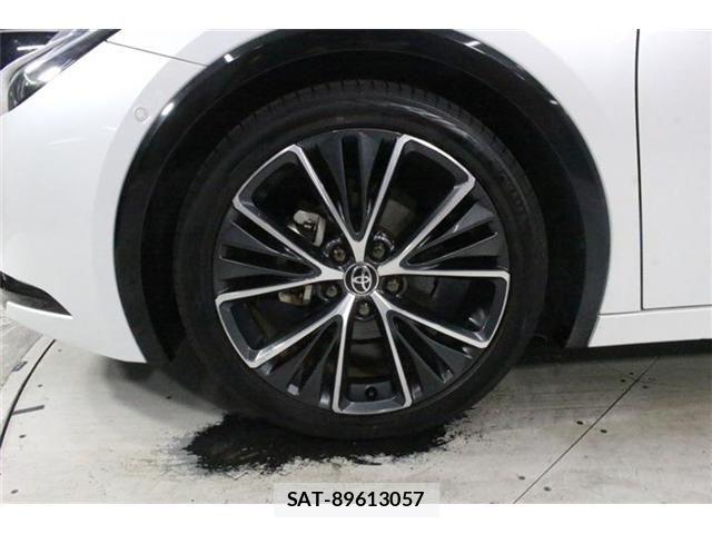 Toyota PRIUS 2023-04 8628410-21