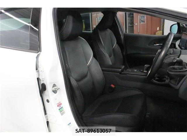 Toyota PRIUS 2023-04 8628410-24