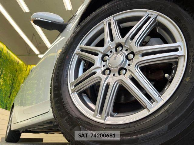 Toyota PRIUS 2019-03 8628412-12