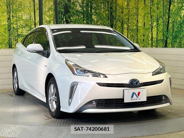 Toyota PRIUS 2019-03 8628412-15