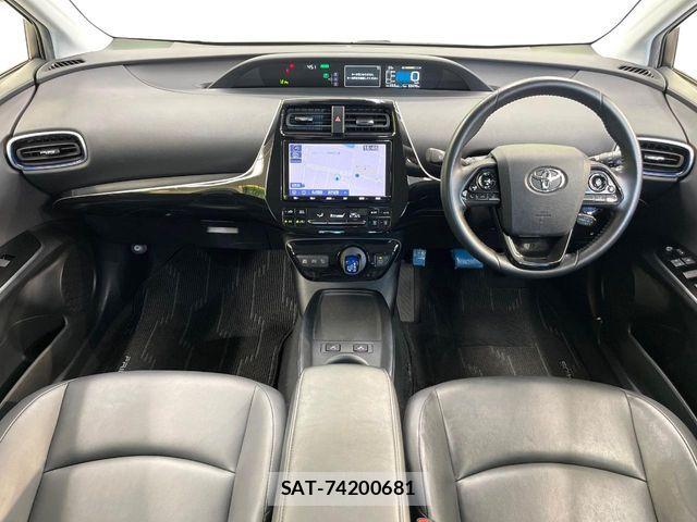 Toyota PRIUS 2019-03 8628412-1