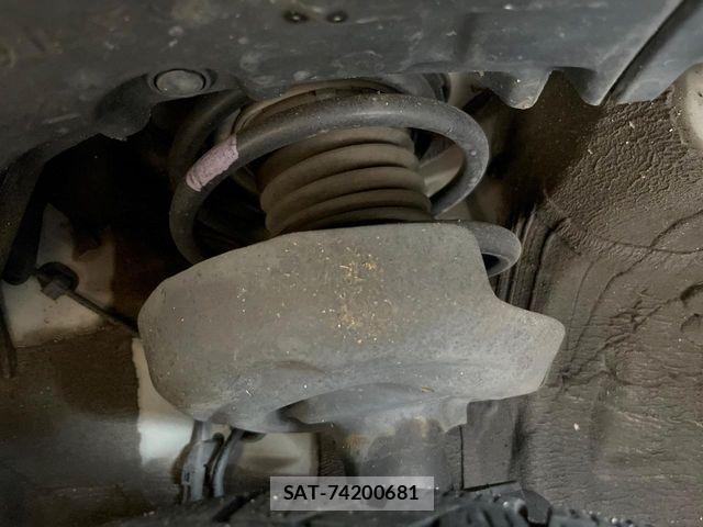 Toyota PRIUS 2019-03 8628412-19