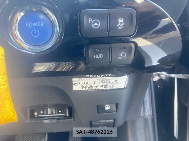 Toyota PRIUS 2018-12 8628439-21