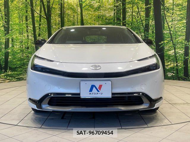 Toyota PRIUS 2023-08 8628400-13