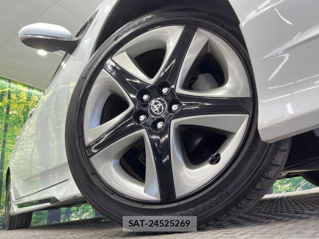 Toyota PRIUS 2021-01 8628407-12