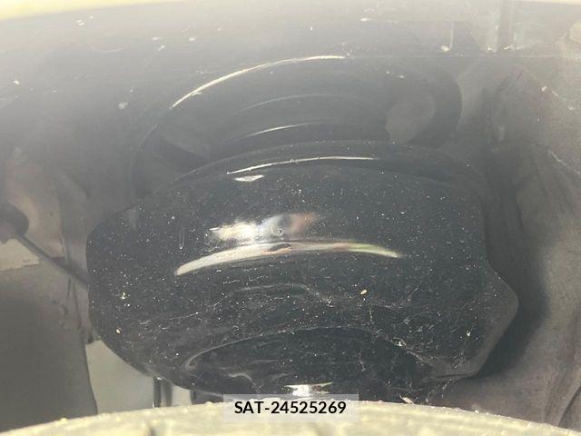 Toyota PRIUS 2021-01 8628407-19