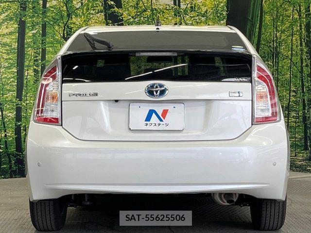 Toyota PRIUS 2012-03 8628433-14