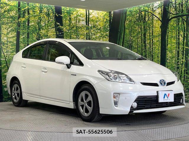 Toyota PRIUS 2012-03 8628433-15