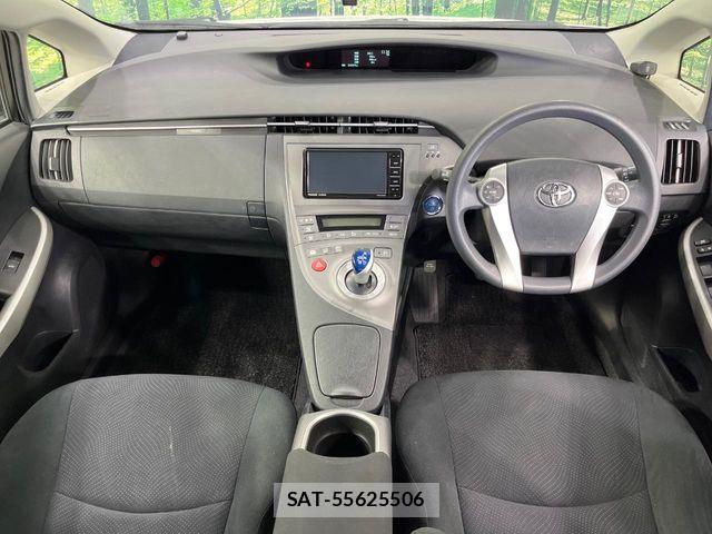 Toyota PRIUS 2012-03 8628433-1