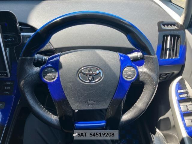 Toyota PRIUS 2009-09 8628487-16