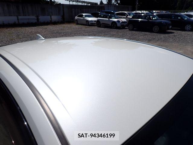 Toyota PRIUS 2019-08 8628382-9