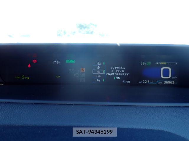 Toyota PRIUS 2019-08 8628382-13
