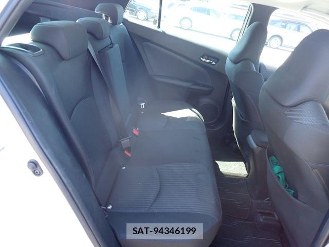 Toyota PRIUS 2019-08 8628382-24