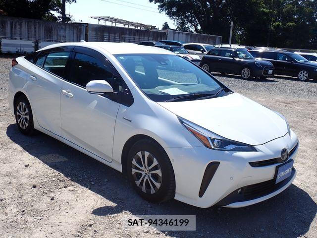 Toyota PRIUS 2019-08 8628382-3