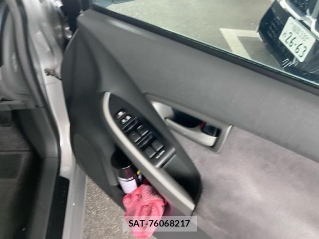Toyota PRIUS 2009-09 8628477-10