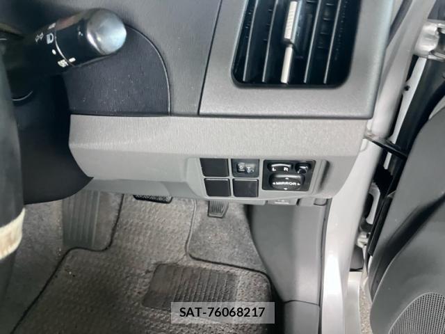 Toyota PRIUS 2009-09 8628477-11
