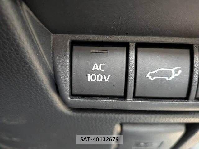 Toyota PRIUS 2023-10 8628395-9