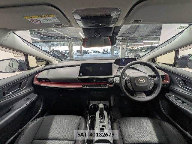 Toyota PRIUS 2023-10 8628395-1
