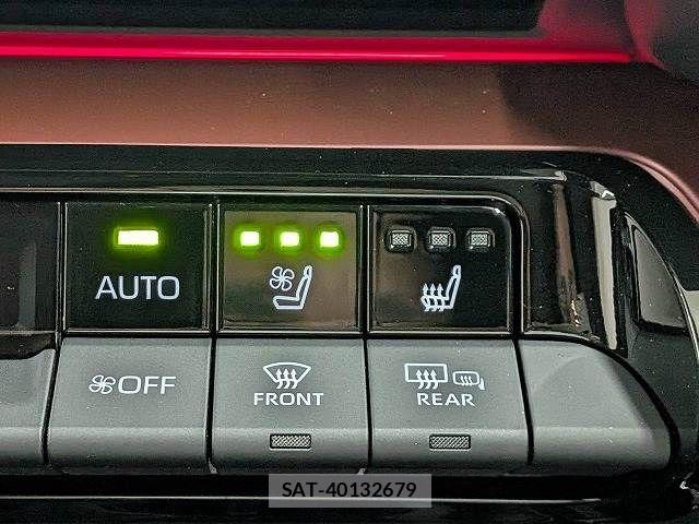 Toyota PRIUS 2023-10 8628395-7