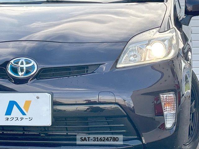 Toyota PRIUS 2012-09 8628451-11