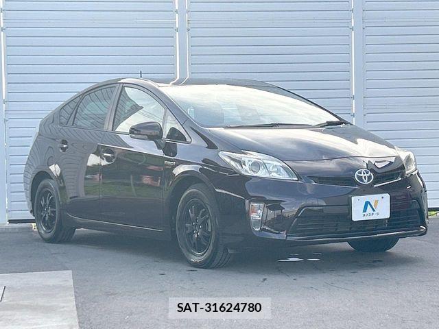 Toyota PRIUS 2012-09 8628451-15