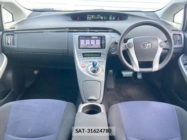 Toyota PRIUS 2012-09 8628451-1