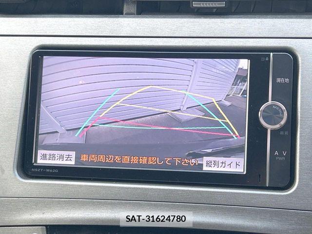 Toyota PRIUS 2012-09 8628451-3