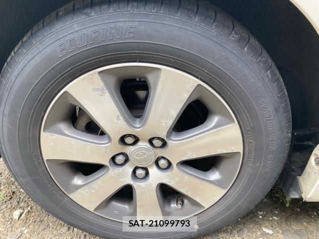 Toyota PRIUS 2011-08 8628482-9