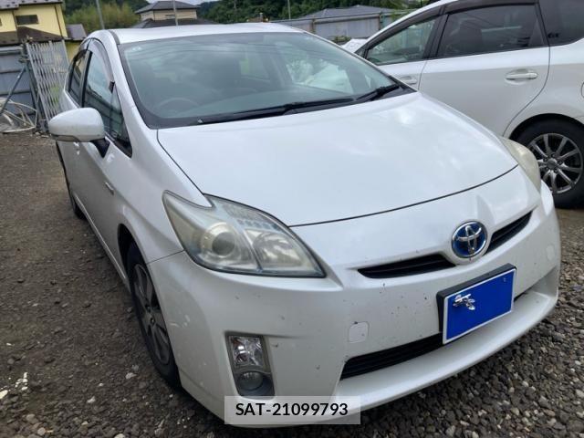 Toyota PRIUS 2011-08 8628482-2