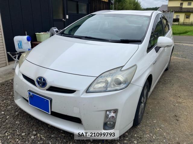 Toyota PRIUS 2011-08 8628482-3