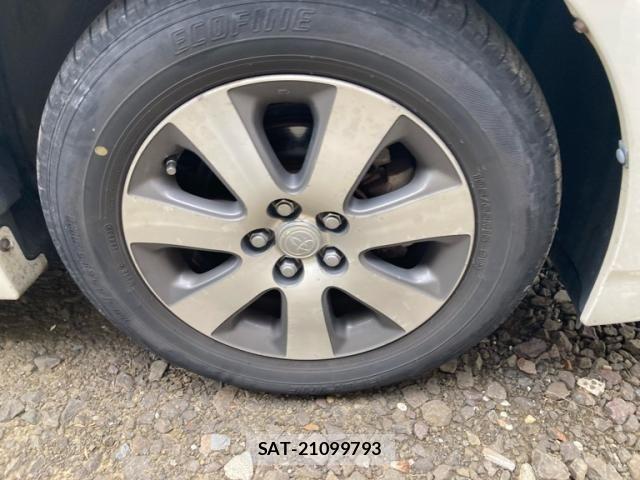 Toyota PRIUS 2011-08 8628482-8