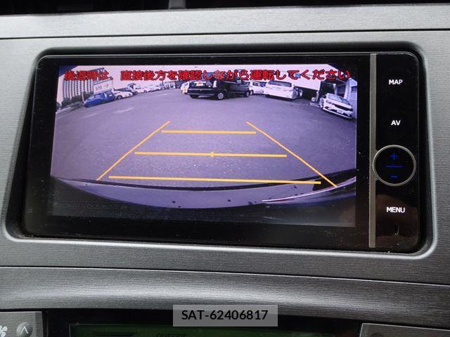Toyota PRIUS 2014-05 8628449-23