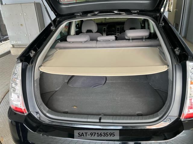 Toyota PRIUS 2005-12 8628464-11