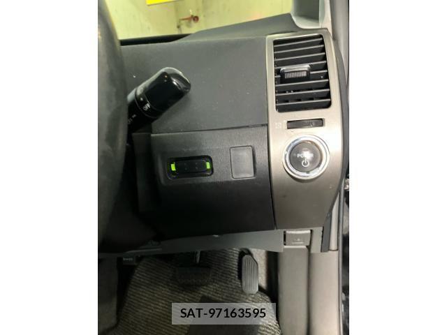 Toyota PRIUS 2005-12 8628464-17