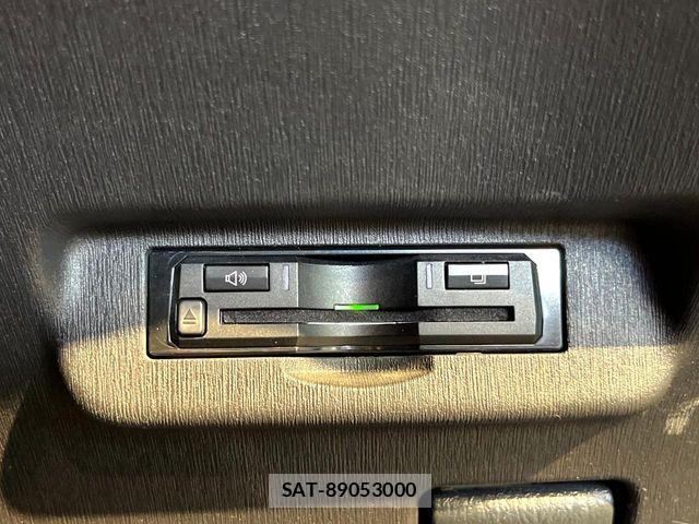 Toyota PRIUS 2015-10 8628435-5